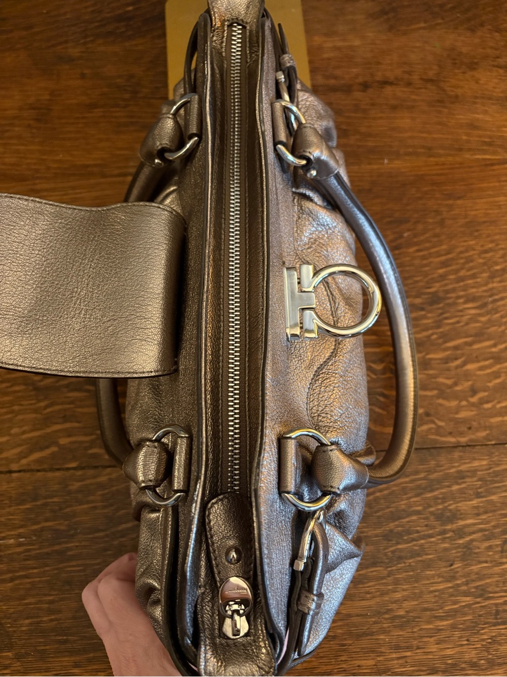 Salvatore Ferragamo Vintage Metallic Platinum/Silver Marisa Bag Gancini Leather - Picture 9 of 14